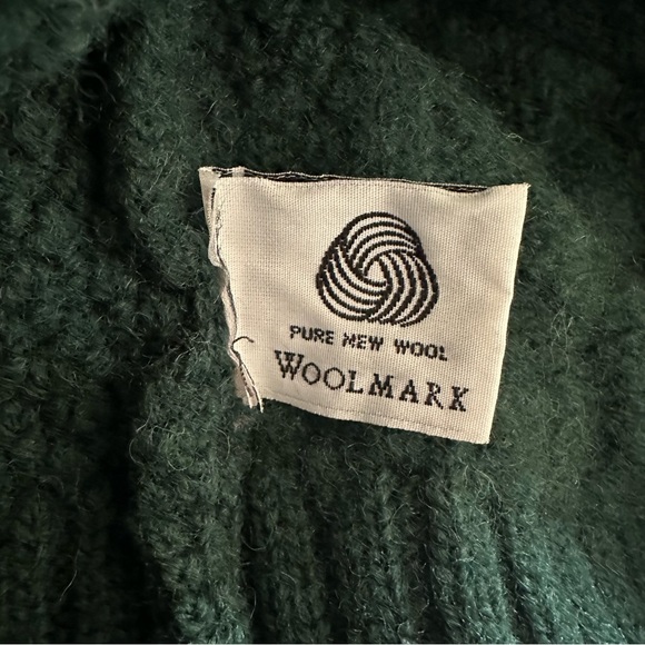 Patrick Malin Dark Green Irish Aran Cable Knit Crewneck Sweater - Picture 10 of 12